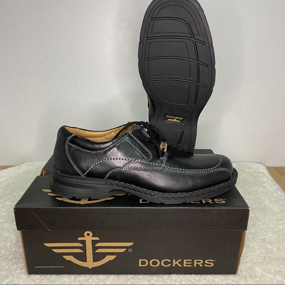 NEW Men’s Dockers Black Casual Shoe Size 8.5